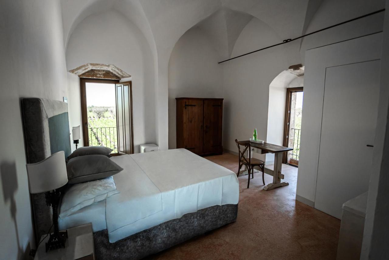 Masseria Torleanzi Wine Relais Сан-Пьетро-Вернотико Экстерьер фото